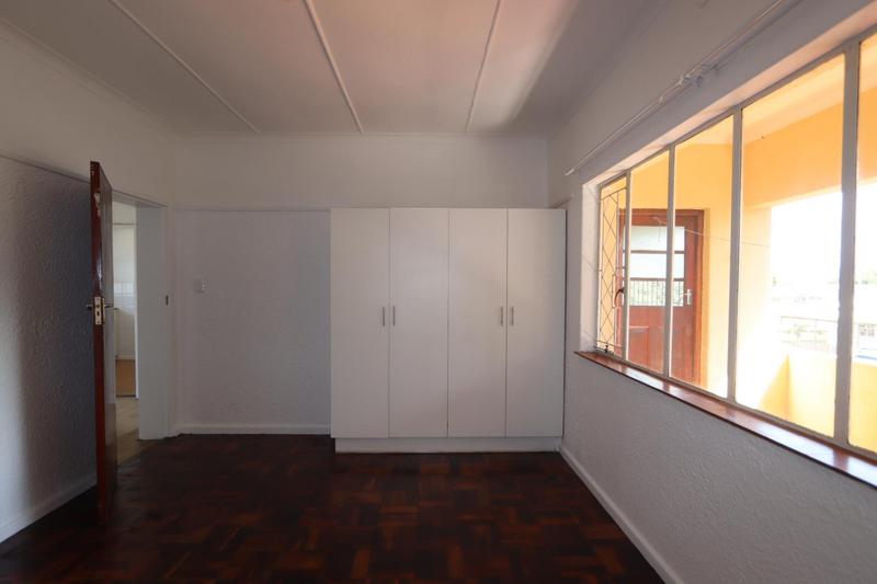 To Let 2 Bedroom Property for Rent in Lansdowne Western Cape